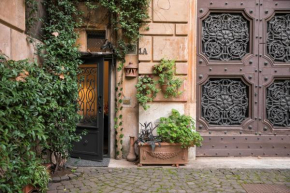 Cozy loft Orsini Palace
